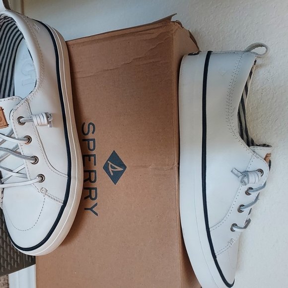 SPERRY Leather Sneakers Sz 8M *NEW- NEVER WORN* - Picture 8 of 13
